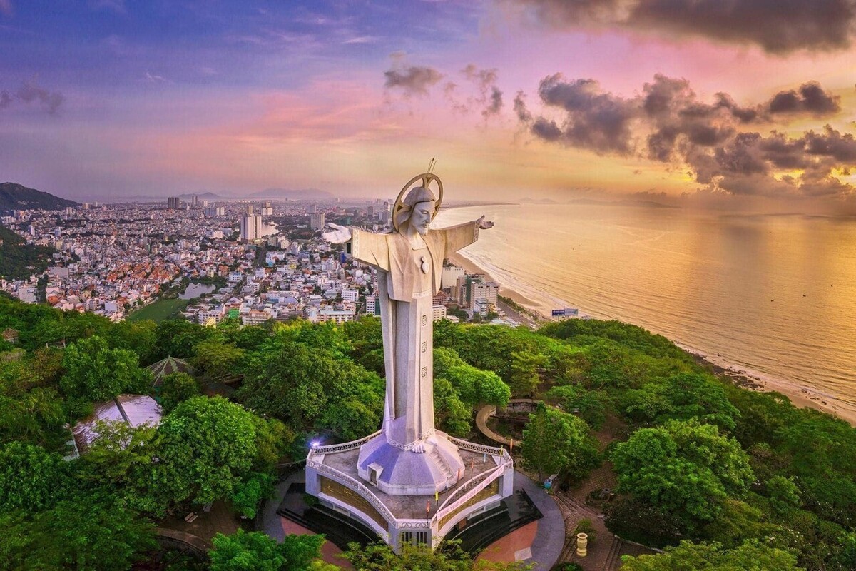 VUNG TAU SEA